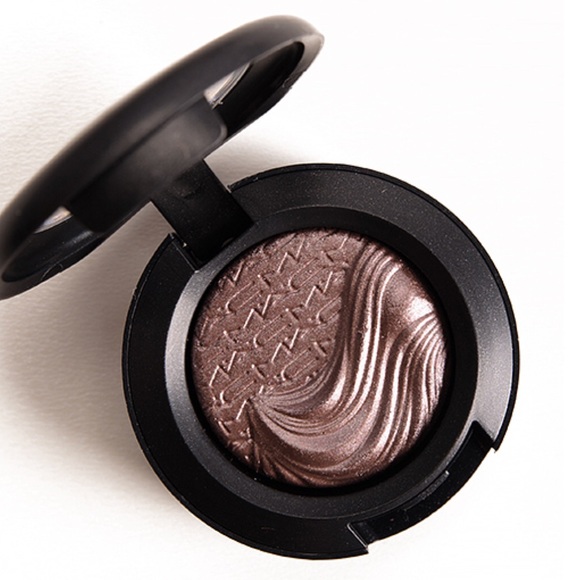 🆕 MAC Eye Shadow Extra Dimension Stolen Moment - Picture 2 of 5
